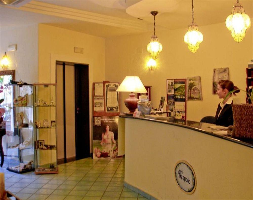 Hotel Il Nespolo カザミッチョラ・テルメ エクステリア 写真