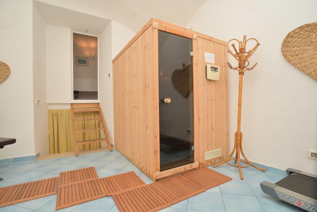 Hotel Il Nespolo カザミッチョラ・テルメ エクステリア 写真
